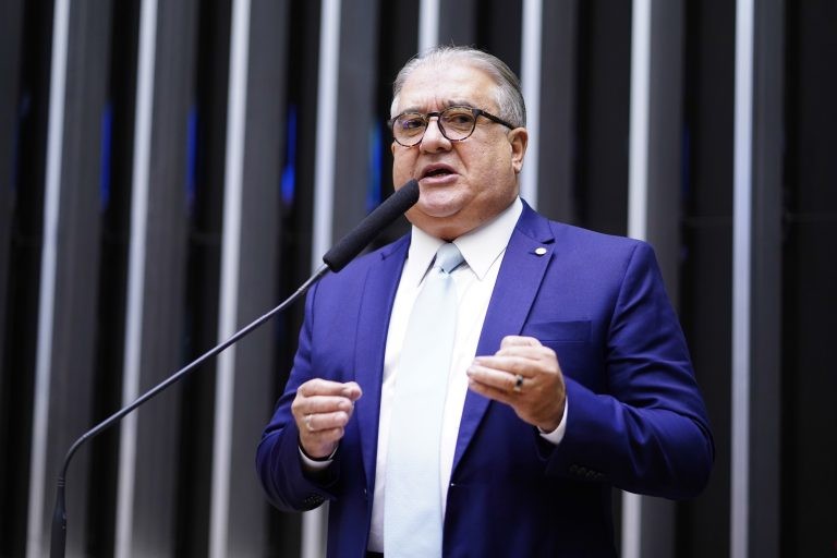 Para Coutinho, Casa da Moeda tem que ser autossuficiente - (Foto: Pablo Valadares/Câmara dos Deputados)