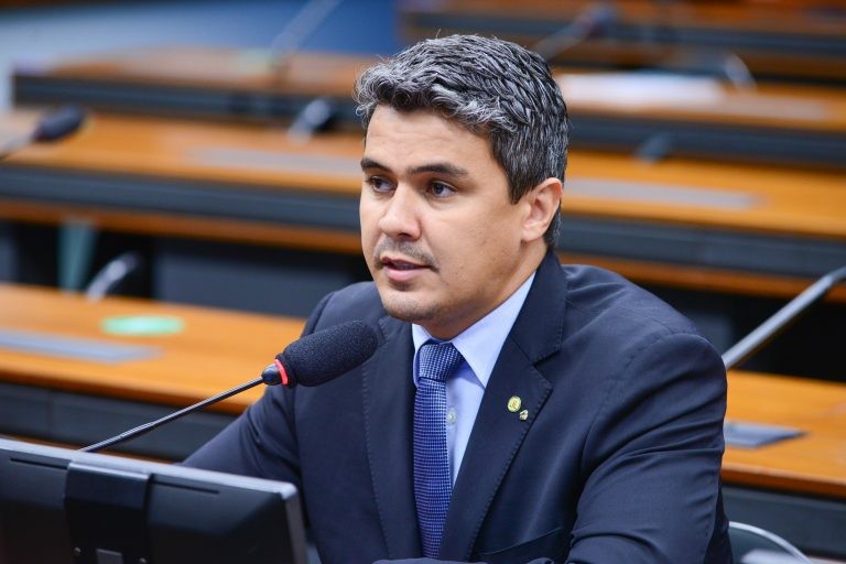 O relator, deputado Diego Garcia - (Foto: Billy Boss/Câmara dos Deputados)