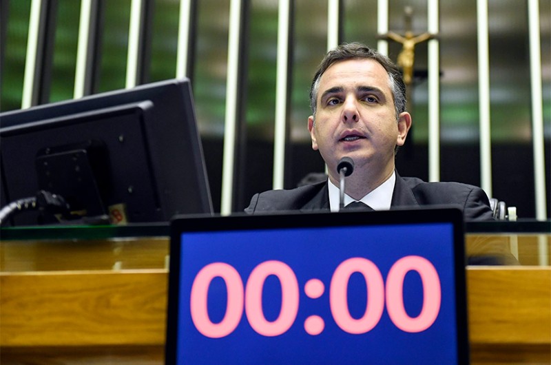 O senador Rodrigo Pacheco respondeu as críticas do senador Alessandro Vieira sobre as emendas de relator - Roque de Sá/Agência Senado