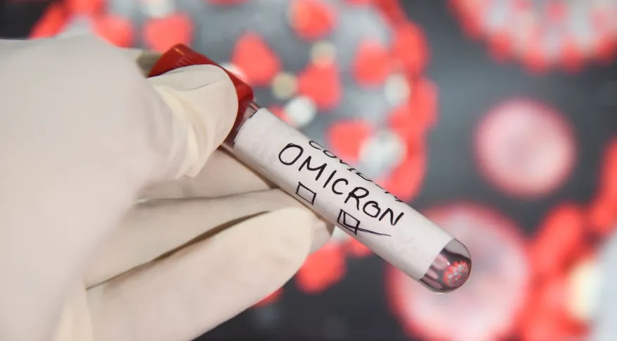 Versão mais recente do Coronavírus de sua mutação, a BA.5, é um sinal claro de que a pandemia está longe de acabar David Talukdar/Getty Images