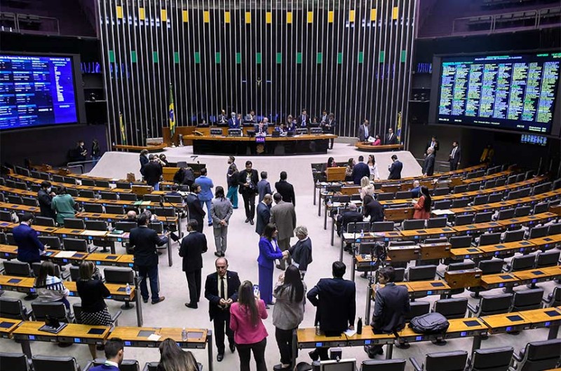 Seis dos 15 dispositivos vetados foram rejeitados pelos parlamentares. Outros seis itens foram mantidos e três foram adiados para apreciação em agosto - Jefferson Rudy/Agência Senado