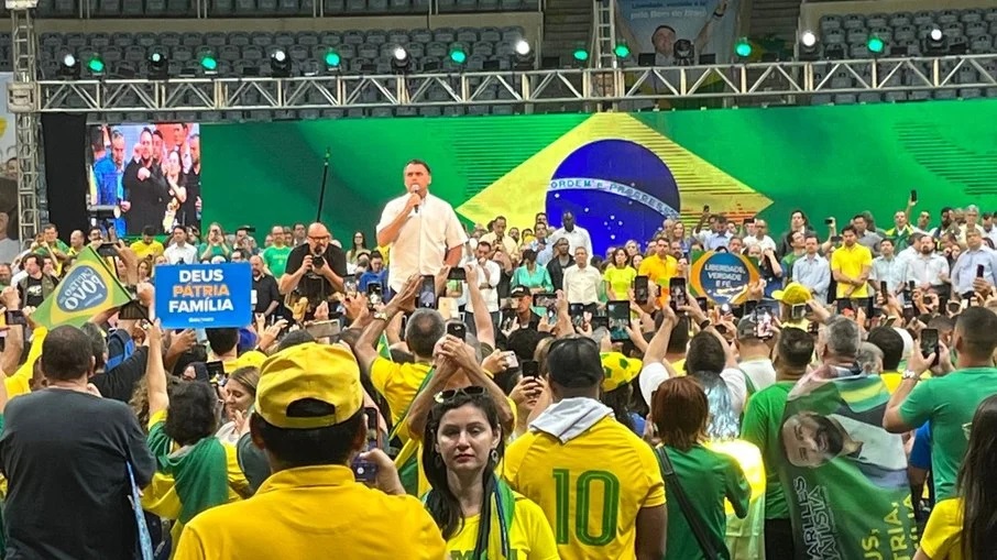 Reprodução Twitter Bolsonaro na convenção do PL