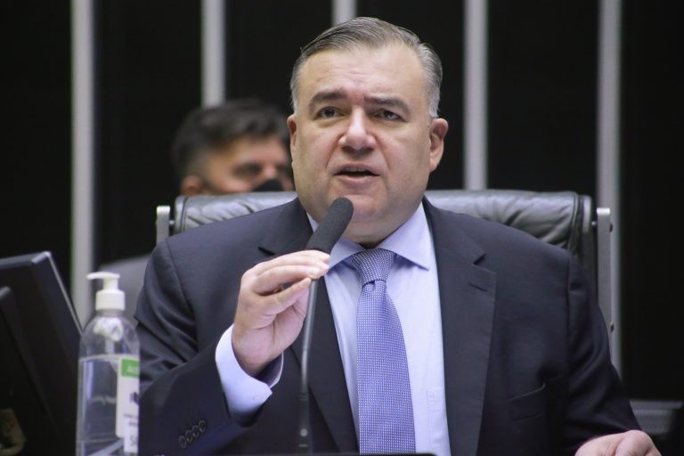 Leprevost: crianças representam 6,5% dos jovens inseridos no tráfico, segundo pesquisa - (Foto: Paulo Sérgio/Câmara dos Deputados)