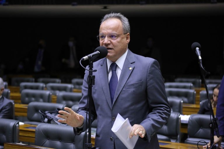 O autor da proposta, Samuel Moreira - (Foto: Michel Jesus/Câmara dos Deputados)