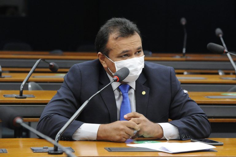 Abreu: feito como é hoje, pode-se passar a impressão de um custo tributário aceitável - (Foto: Cleia Viana/Câmara dos Deputados)