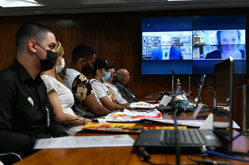 Sindicalização é importante para garantir defesa de trabalhadores, apontaram os participantes da audiência pública; eles também pediram maior fiscalização pelos órgãos públicos responsáveis