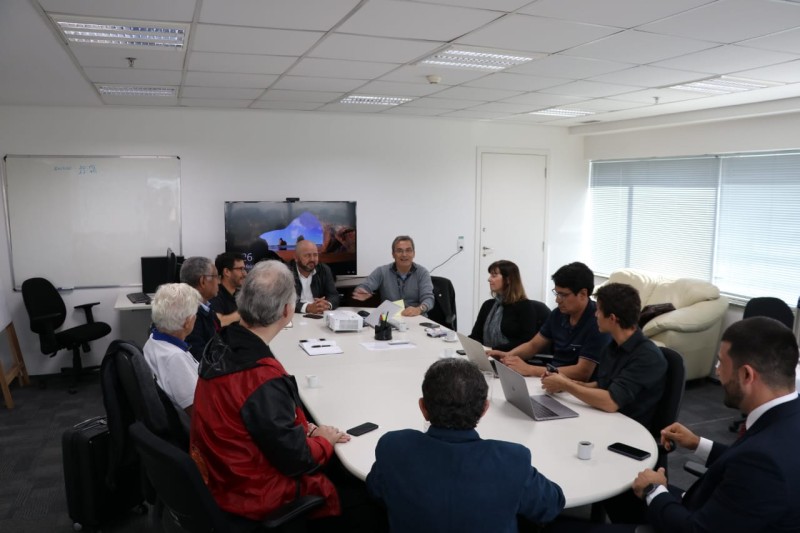 Representantes de associações ligadas ao aerodesporto foram recebidos, nesta quarta-feira, 10 de agosto, na Agência Nacional de Aviação Civil (ANAC) em São Paulo para discutir ações relacionadas ao segmento. O encontro faz parte dos diálogos promovidos pe