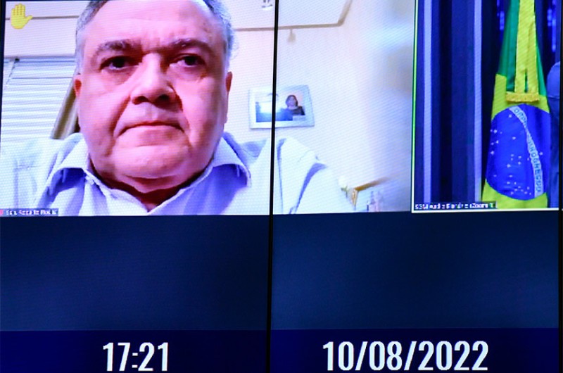 O senador Roberto Rocha disse que a bancada federal do Maranhão divulgou nota pública de repúdio, manifestando preocupação com a parcialidade da apuração das denúncias. - Roque de Sá/Agência Senado