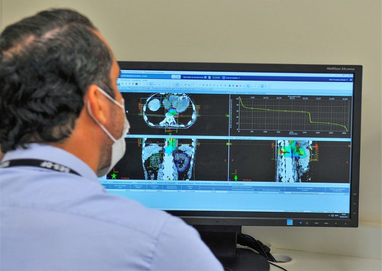 Diagnóstico precoce aumenta as chances de cura - (Foto: Acácio Pinheiro/Agência Brasília)