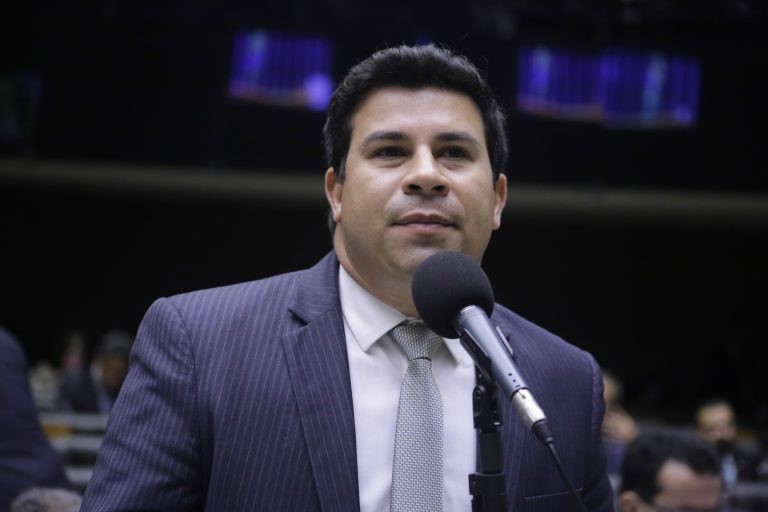 Carlos Veras, autor da proposta - (Foto: Paulo Sergio/Câmara dos Deputados)