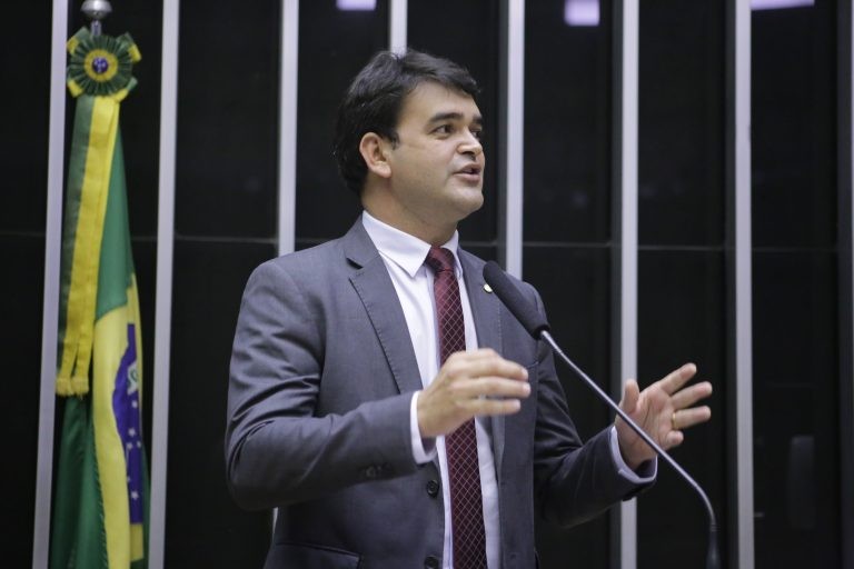 O autor da proposta, deputado Rubens Pereira Júnior - (Foto: Paulo Sergio/Câmara dos Deputados)