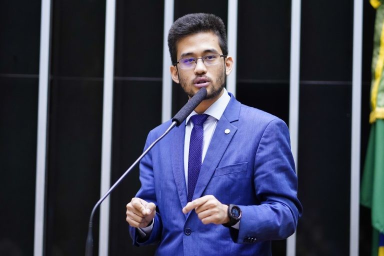 Kim Kataguiri: objetivo é punir administradores públicos ociosos - (Foto: Pablo Valadares/Câmara dos Deputados)