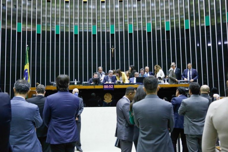 Deputados em sessão do Plenário - (Foto: Elaine Menke/Câmara do Deputados)