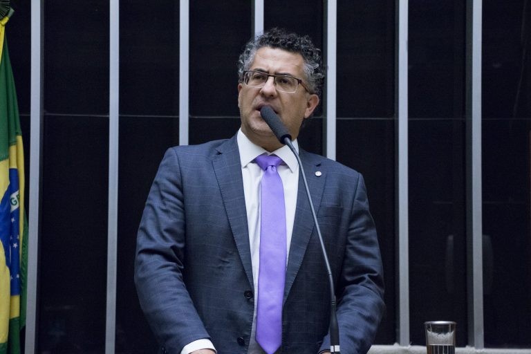 Alencar Santana considera a MP inconstitucional por não cumprir critérios de urgência e relevância - (Foto: Wesley Amaral/Câmara dos Deputados)