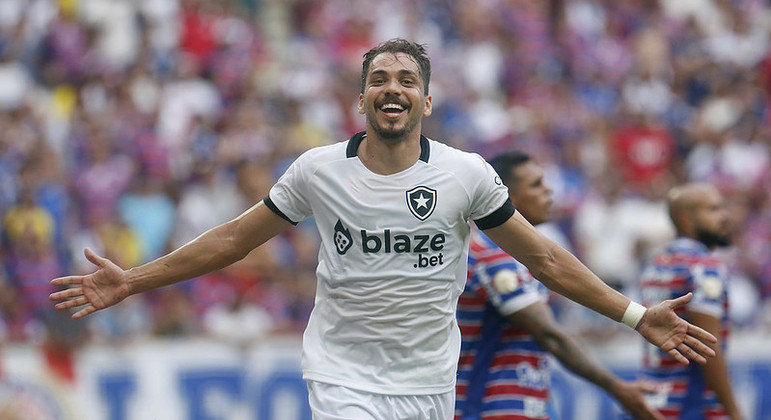 Eduardo marcou duas vezes na vitória do Botafogo sobre o Fortaleza VITOR SILVA/BOTAFOGO