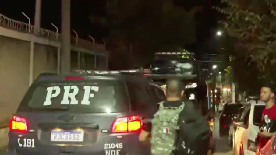 Reprodução / GloboNews - 23.10.2022 Roberto Jefferson se entrega à PF