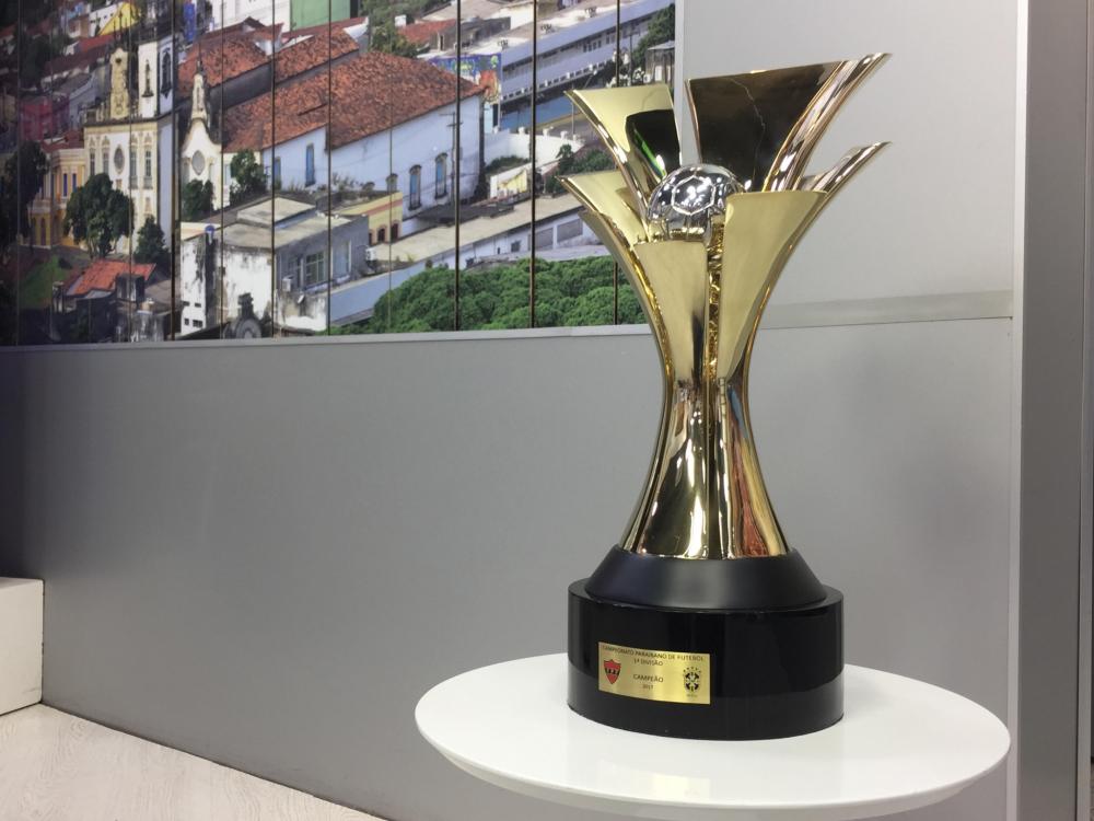 Troféu do Campeonato Paraibano (Foto: Arquivo/Portal Correio)