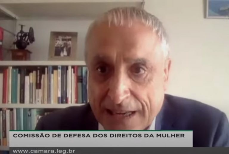 Professor Jose Ramón Flecha Garcia é o autor da pesquisa - (Foto: Reprodução / TV Câmara )