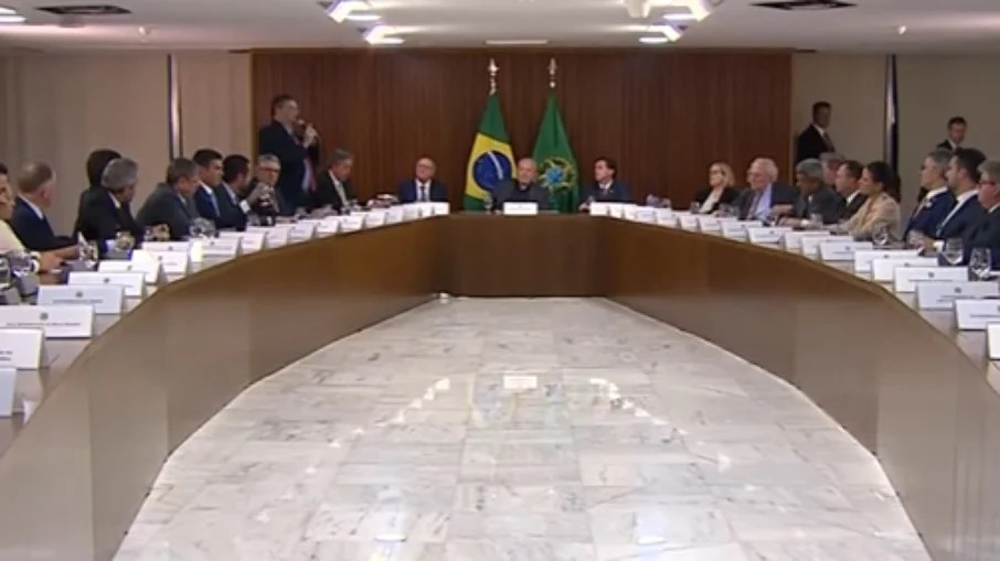 Reprodução: redes sociais - 09/01/2023 Lula e os 27 governadores reunidos em Brasília
