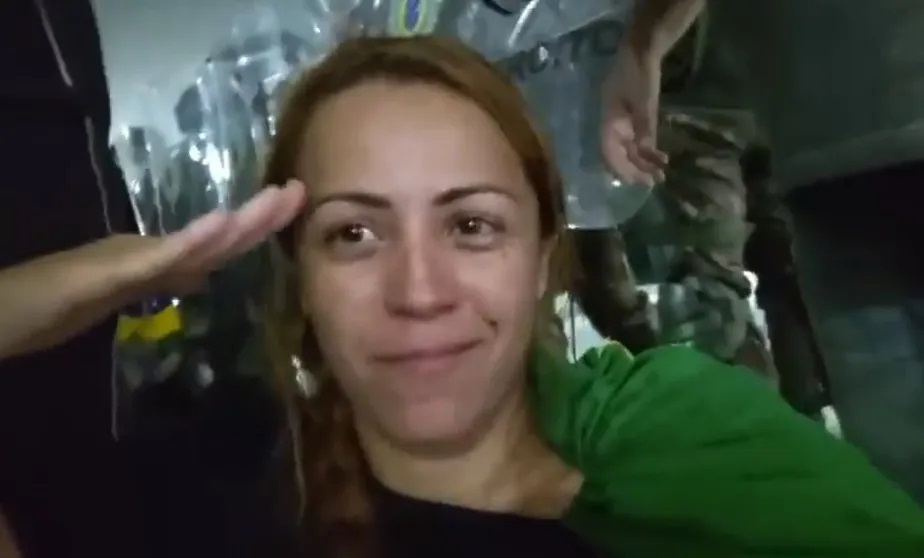 Ana Priscila Azevedo foi presa no entorno do Distrito Federal por participação em atos terroristas Reprodução