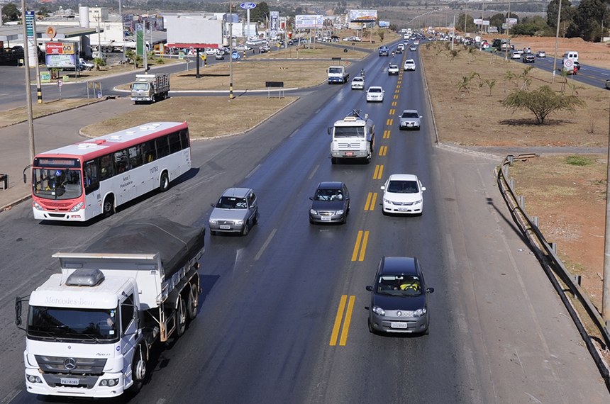 Autor do projeto, o senador Cleitinho afirma que o certificado digital de registro e licenciamento, que substituiu o certificado físico, tornou a cobrança desnecessária Fonte: Agência Senado