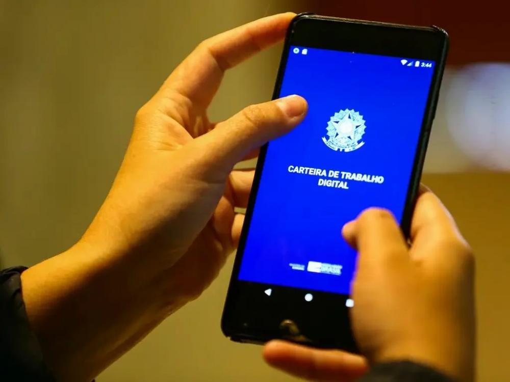 O Cadastro Geral de Empregados e Desempregados (Caged) de janeiro deste ano registrou 1,87 milhão de contratações e 1,79 milhão de demitidos (Marcelo Camargo/Agência Brasil)