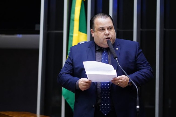 O autor da proposta, deputado Julio Cesar Ribeiro - (Foto: Pablo Valadares/Câmara dos Deputados)