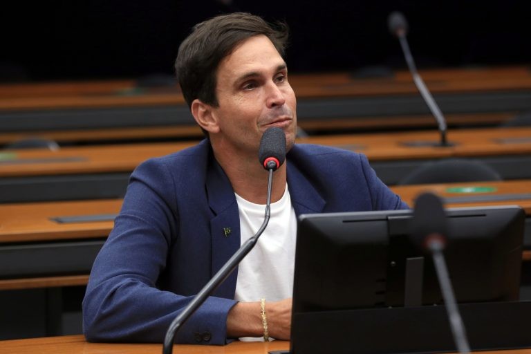 Lima: parecer pela aprovação aproveitou projeto apensado - (Foto: Michel Jesus/Câmara dos Deputados)