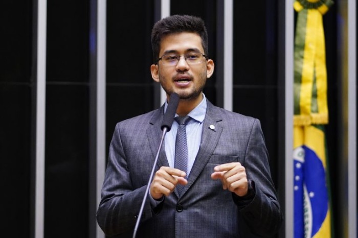 Kataguiri: só 1/3 das cidades críticas suscetíveis a enchentes têm sistema de alerta - (Foto: Pablo Valadares/ Câmara dos Deputados)