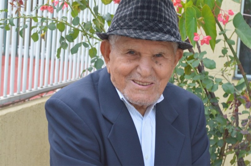 Diferentemente de milhares de idosos pelo país, Severiano Vieira da Cruz chegou aos 102 anos com atenção e cuidados de sua família - Agência Senado