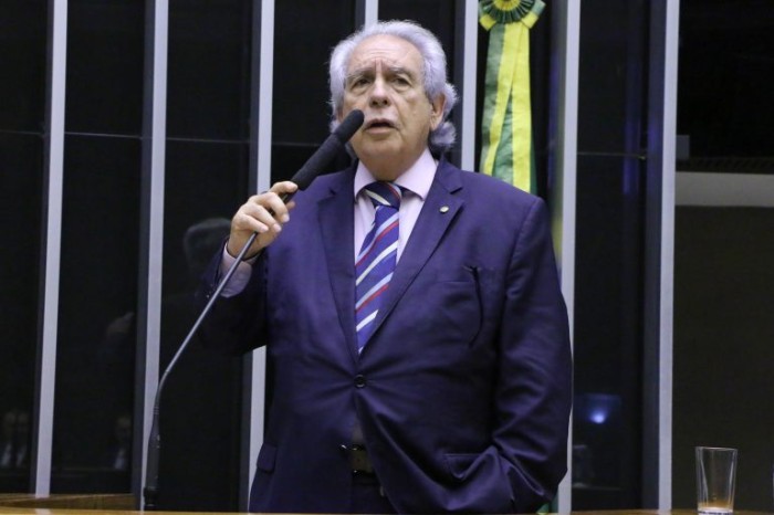 Magalhães: partidos tiveram dificuldade em se ajustar ao novo comando constitucional - (Foto: Wesley Amaral/Câmara dos Deputados)