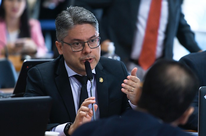 O relator, Alessandro Vieira, apresentou texto substitutivo ao projeto - Edilson Rodrigues/Agência Senado