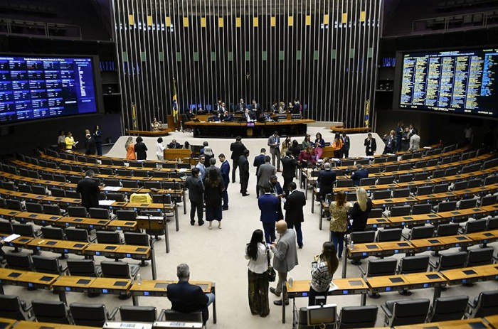 Senadores e deputados se reúnem na terça para a primeira sessão conjunta do ano, que terá pauta cheia - Edilson Rodrigues/Agência Senado
