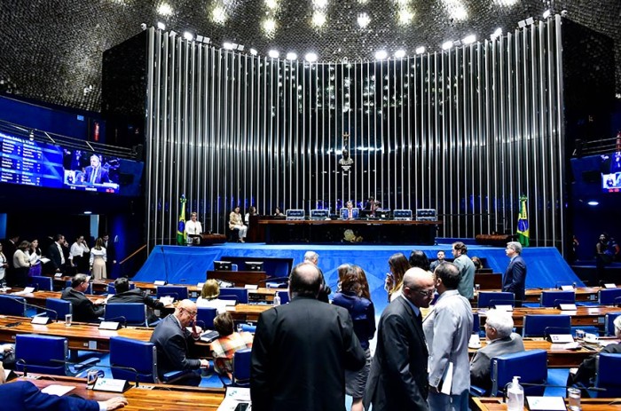 Plenário (na foto, em sessão deliberativa no fim de março) volta a se reunir nesta terça - Waldemir Barreto/Agência Senado