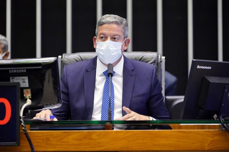 Lira avalia que a legislação vigente está ultrapassada - (Foto: Pablo Valadares/Câmara dos Deputados)