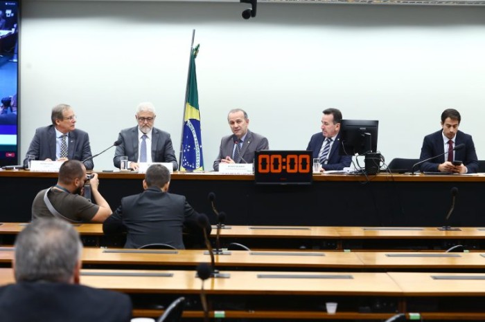 Audiência pública da Comissão de Indústria, Comércio e Serviços da Câmara - (Foto: Cleia Viana / Câmara dos Deputados)