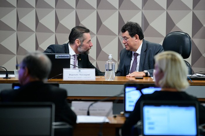 O relator da comissão, deputado Marangoni, e o presidente, senador Eduardo Braga - Foto: Pedro França/Agência Senado