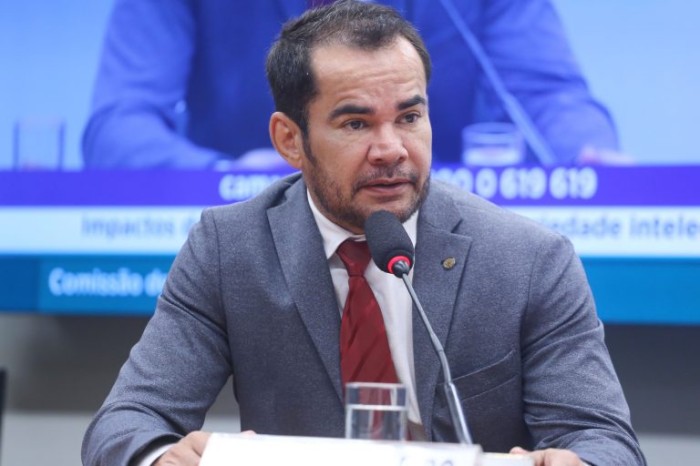 Stelio Dener, autor da proposta - (Foto: Vinicius Loures/Câmara dos Deputados)