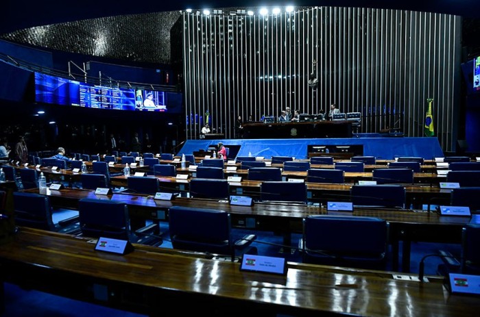 Texto aprovado no Plenário nesta quinta vai à promulgação