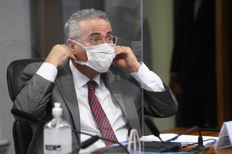 'Não tenho nada para perguntar', disse Renan - (Foto: Marcos Oliveira/Agência Senado - 15.06.2021)