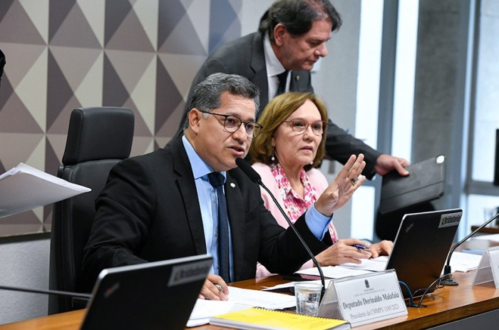 Deputado Dorinaldo Malafaia, presidente da comissão, e Zenaide Maia, relatora - Foto: Roque de Sá/Agência Senado