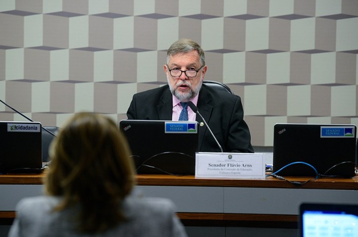 A iniciativa é do presidente do colegiado, senador Flávio Arns - Foto: Pedro França/Agência Senado