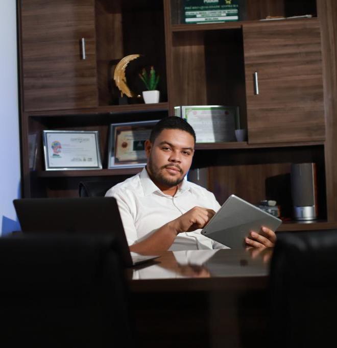 Foto do Secretário Ian Pedro