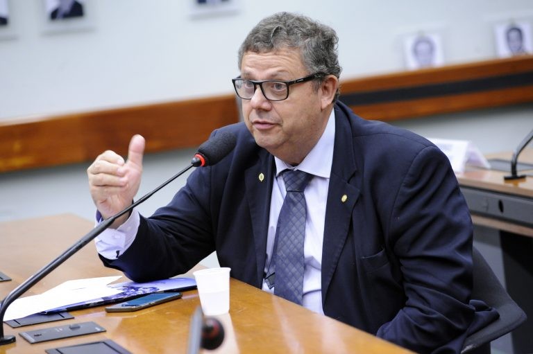 Armando: medida cria novo mercado, com geração de emprego, renda e tributo - (Foto: Cleia Viana/Câmara dos Deputados)