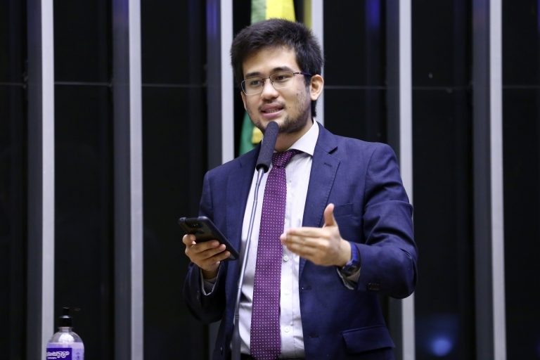 Kataguiri: administradoras insistem em oferecer crédito não solicitado - (Foto: Pablo Valadares/Câmara dos Deputados)