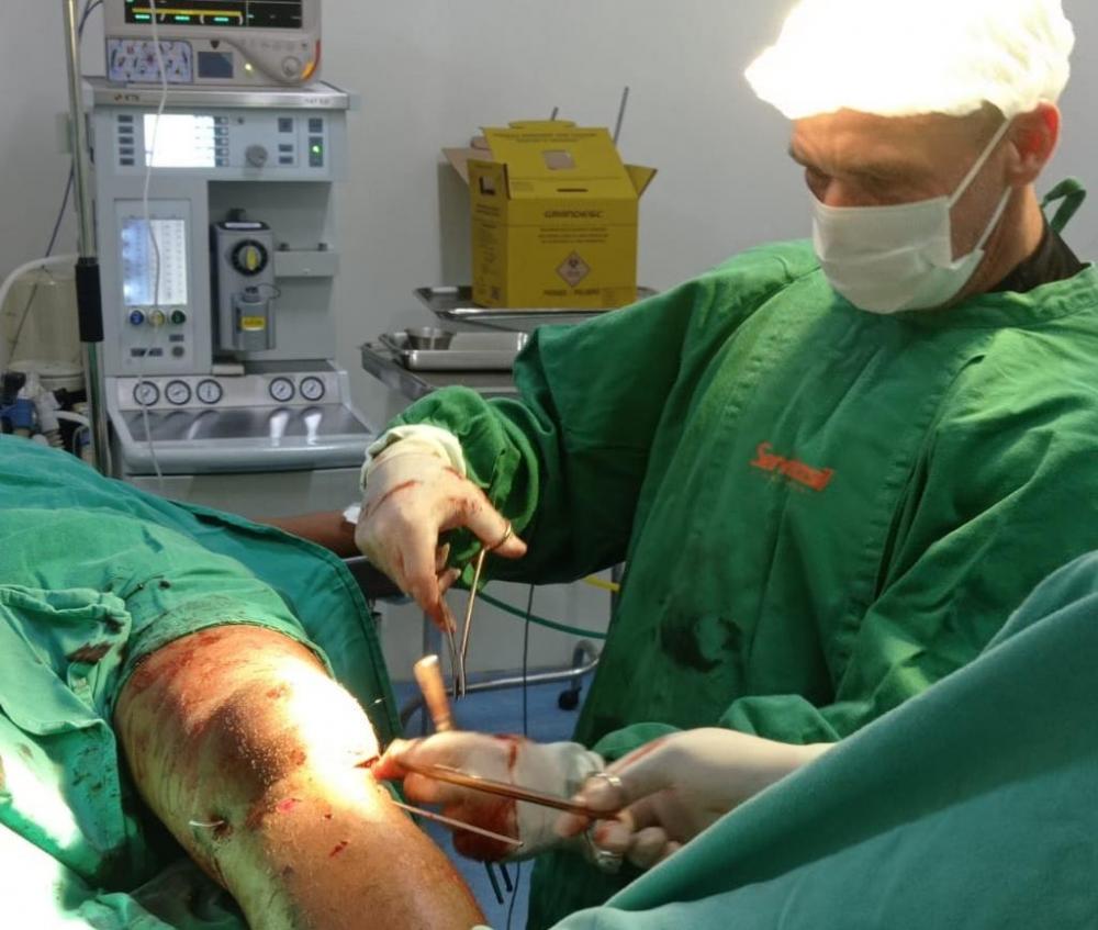 Foram realizadas cinco cirurgias ortopédicas no plantão deste final de semana