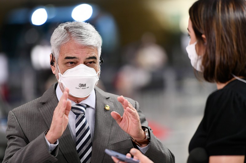 Para Humberto Costa, é preciso saber por que outras vacinas levaram meses para serem compradas e essa levou menos de 100 dias - Edilson Rodrigues/Agência Senado