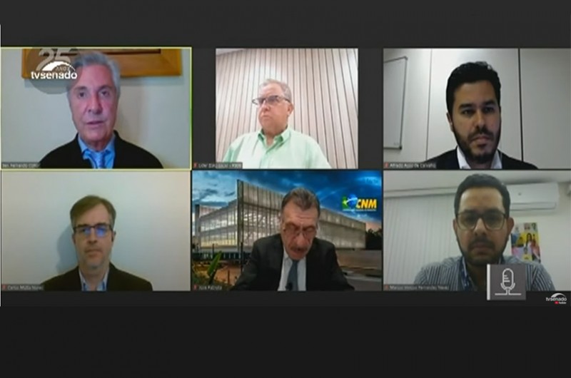 Debatedores durante audiência na Comissão de Desenvolvimento Regional (CDR) nesta segunda-feira - Agência Senado