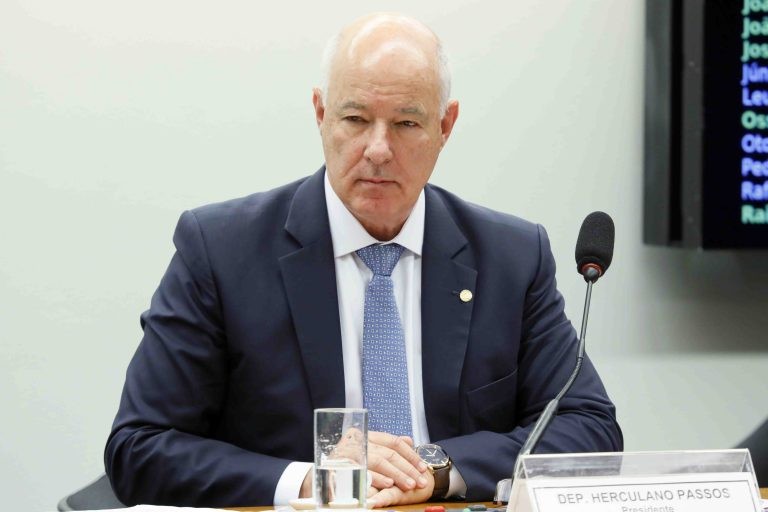 Herculano Passos: 