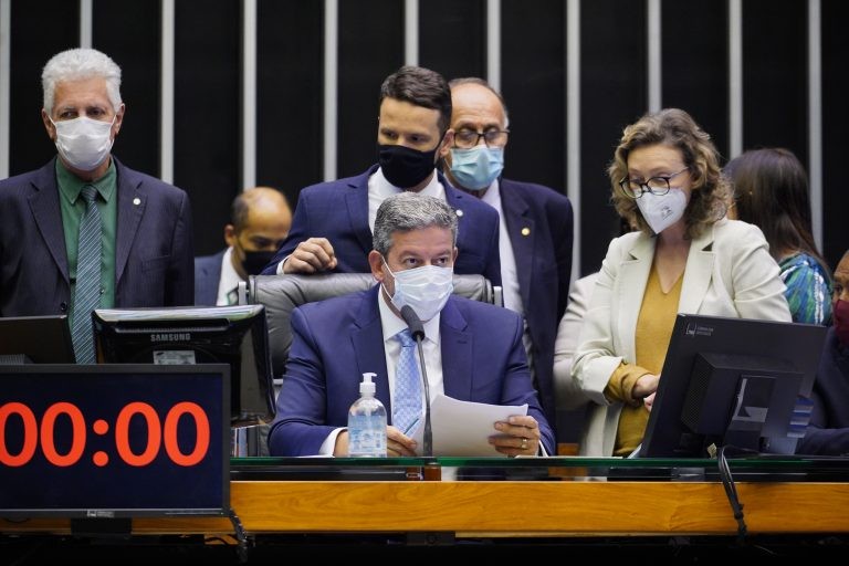 Arthur Lira preside sessão de votações - (Foto: Pablo Valadares/Câmara dos Deputados)